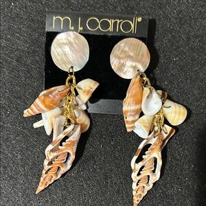 Shell Dangle Earrings - Cream and Gold